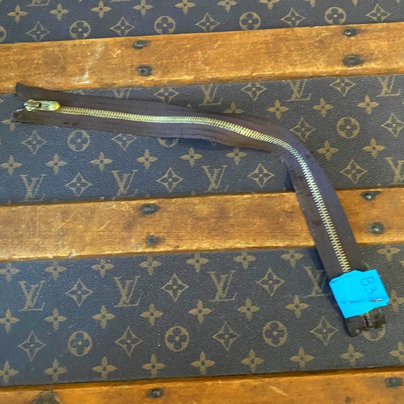 Authentic harvested replacement Louis Vuitton zipper  16”   Item B3 - Picture 3 of 4